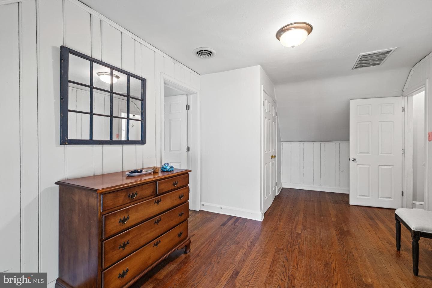 702 W Melrose Avenue photo 39
