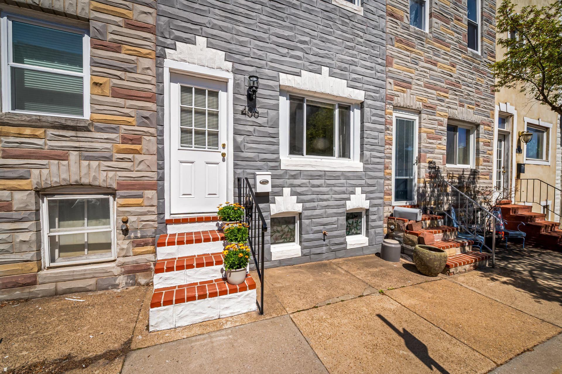 406 W 23rd Street