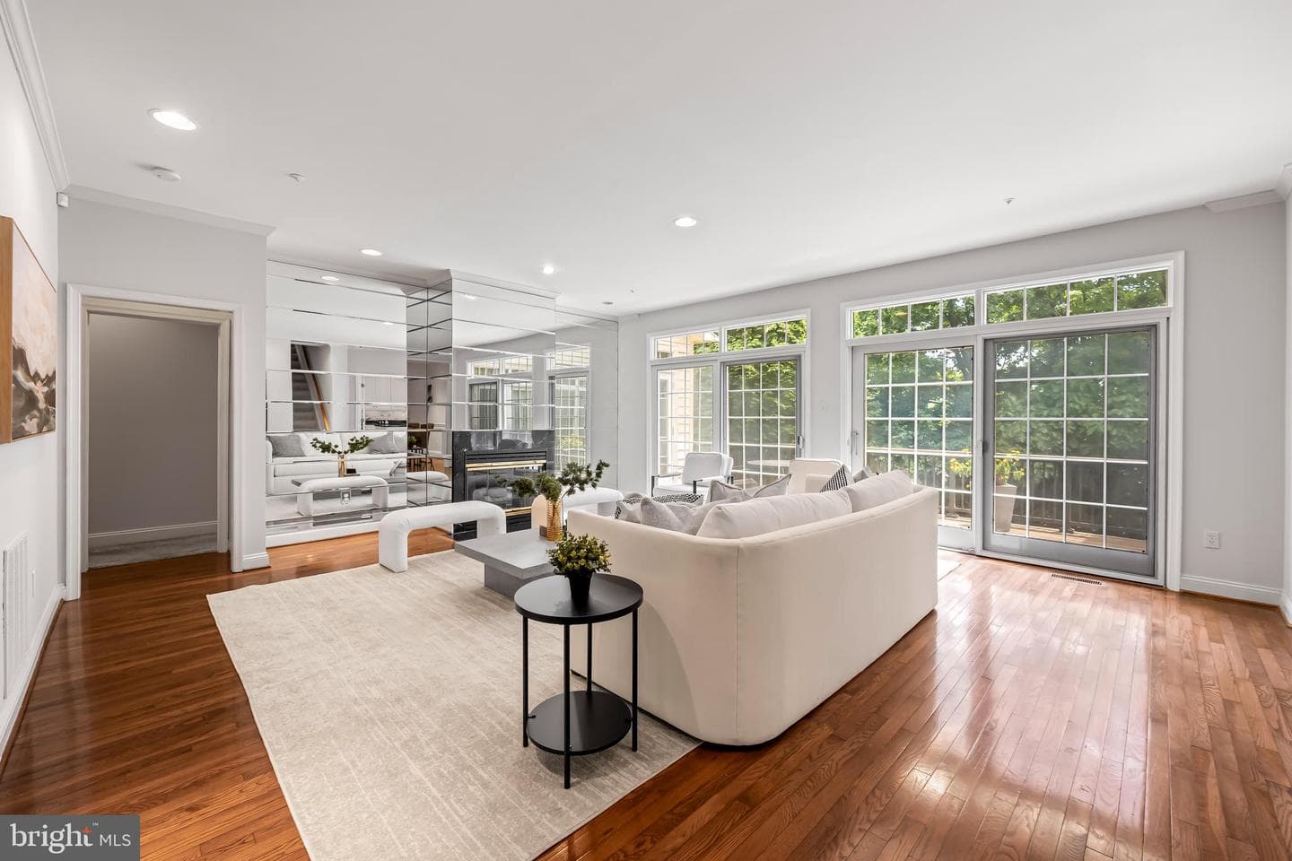 24 Roland Green #12 photo 5