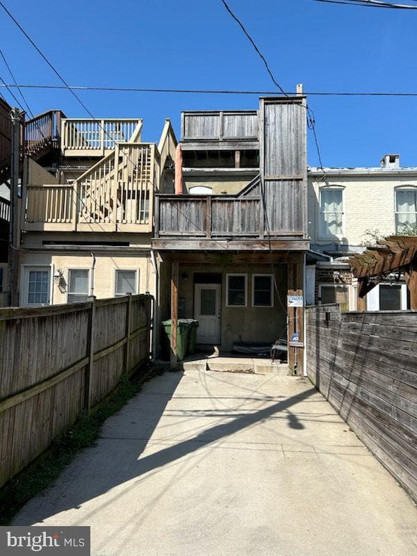 331 S East Avenue photo 27