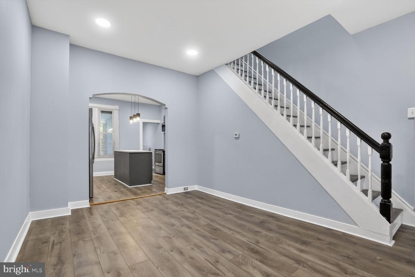 2583 W Fayette Street photo 6