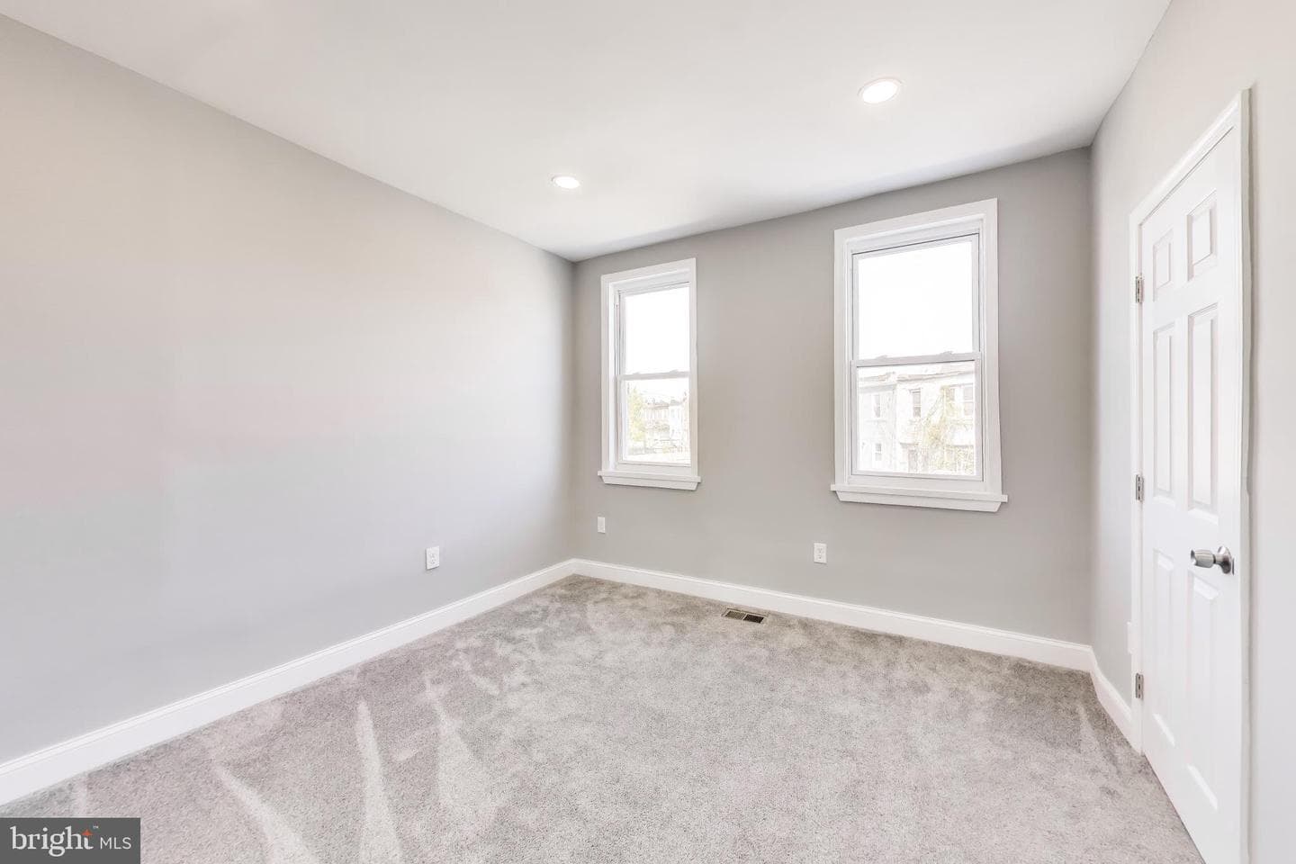 2807 Waldorf Avenue photo 20
