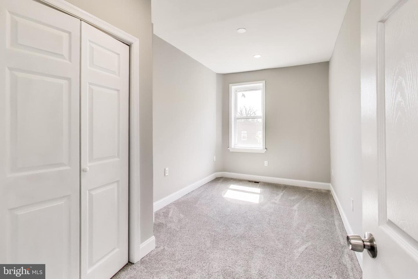 2807 Waldorf Avenue photo 28