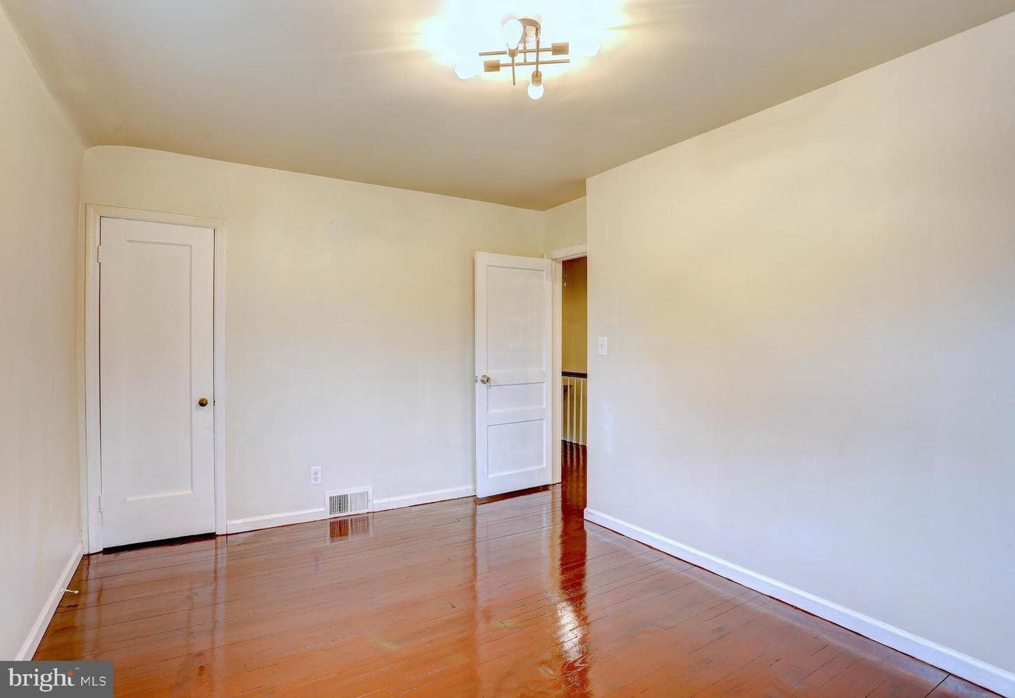 1550 Pentwood Road photo 19