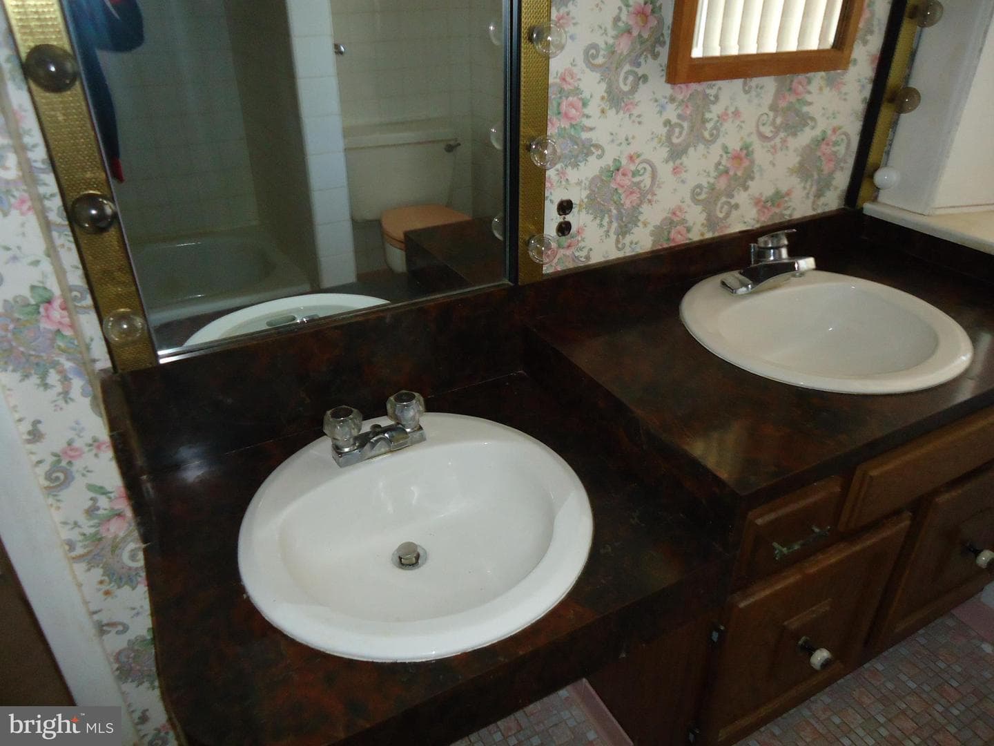 1000 Walnut Ave photo 22