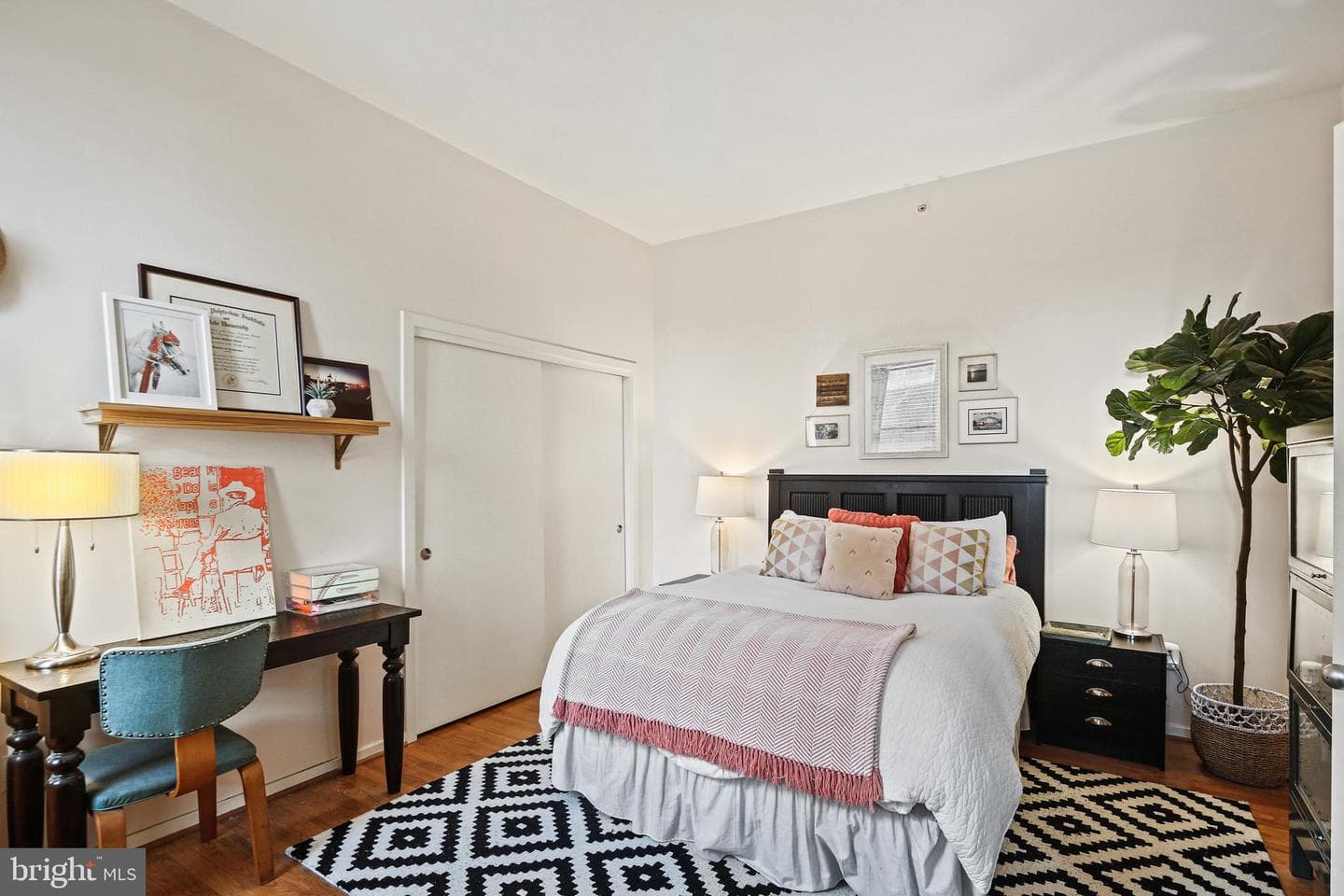 1211 Light Street #308 photo 4