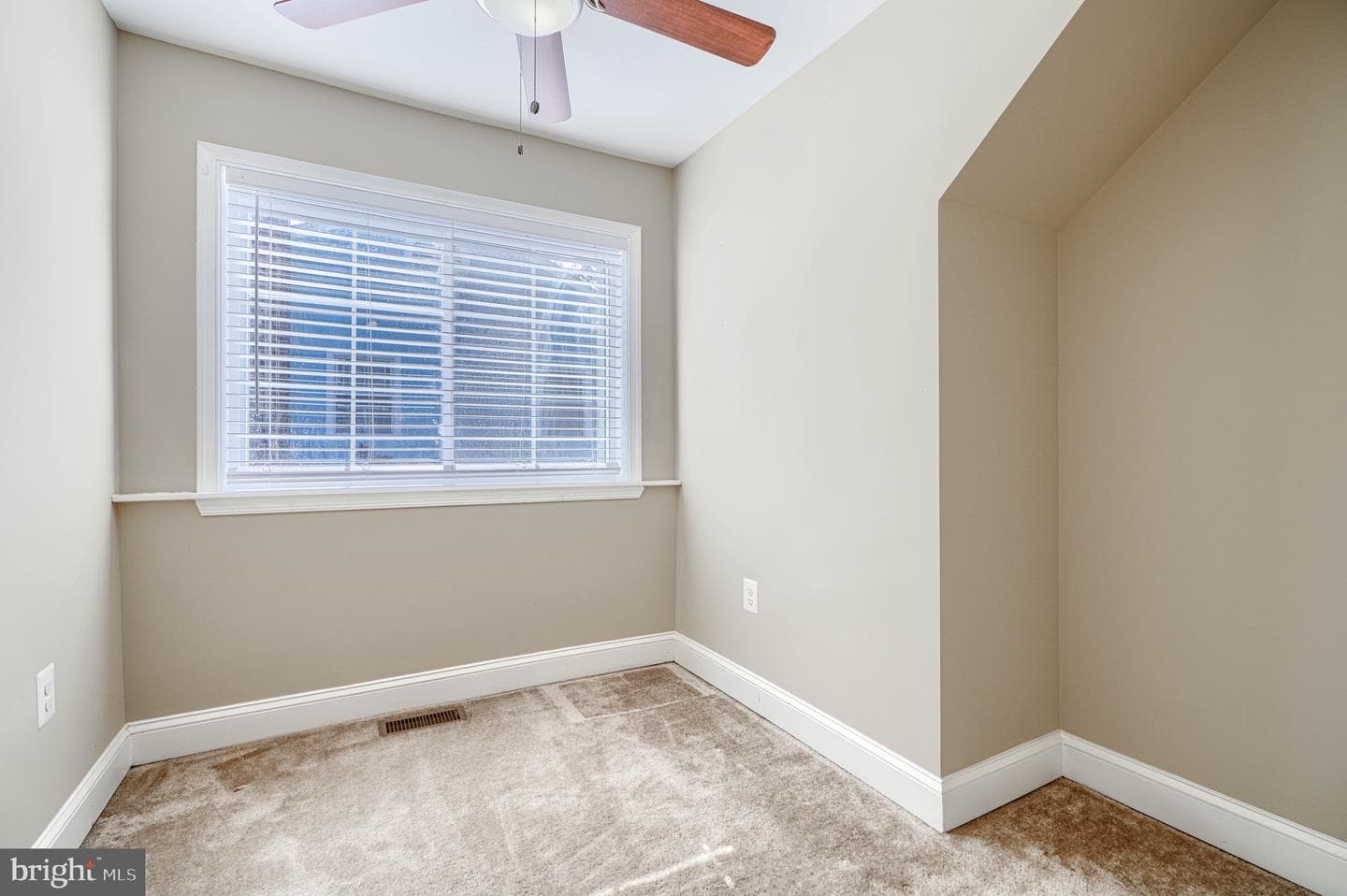 3105 Juneau Place photo 29