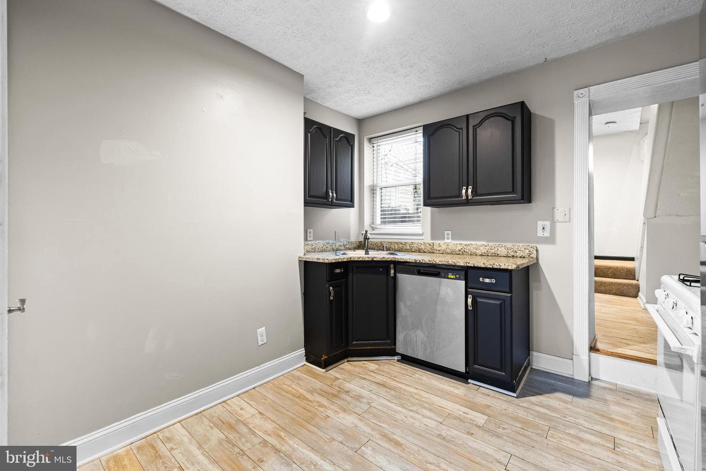 2214 Fleet Street photo 8