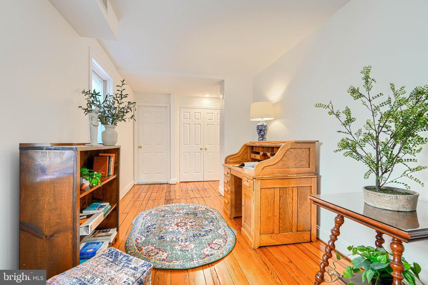 811 William Street photo 25