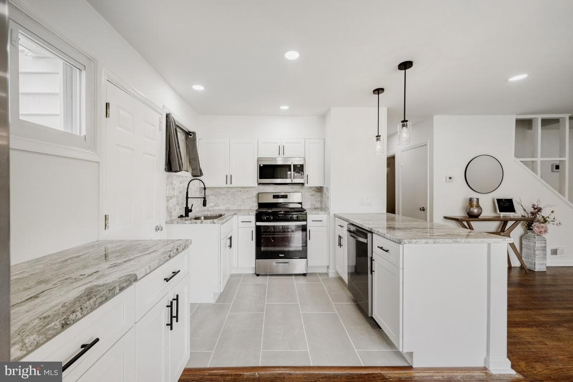 2403 Hermosa Avenue photo 7