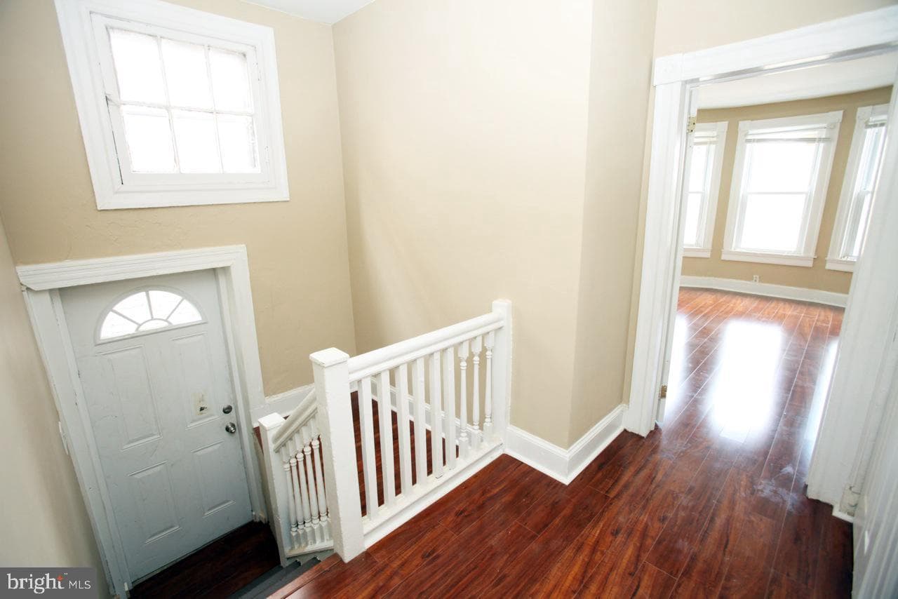 535 Oakland Avenue photo 3
