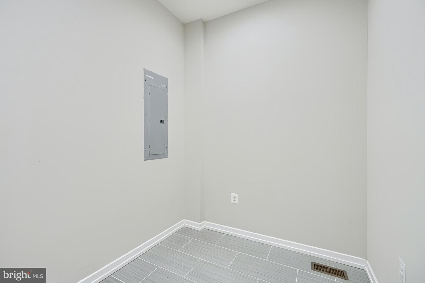 1410 Druid Hill Avenue photo 33