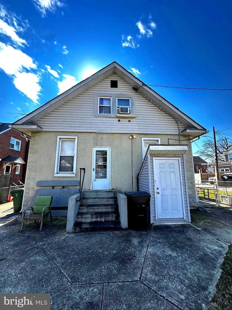 500 Washburn Avenue photo 23
