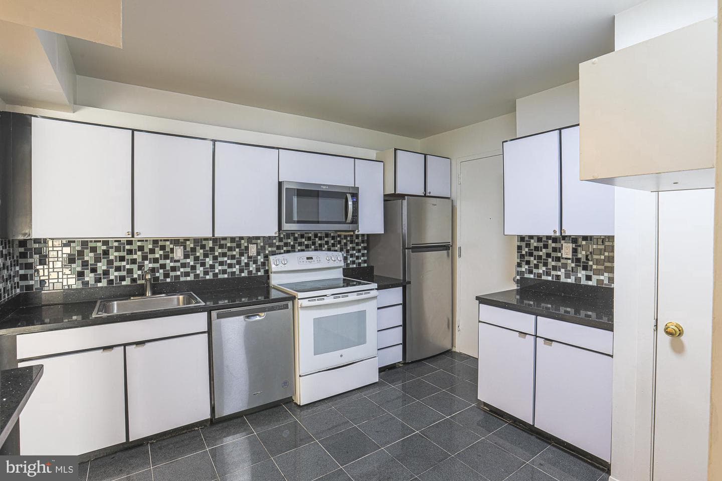 3601 Clarks Lane ##424 photo 5