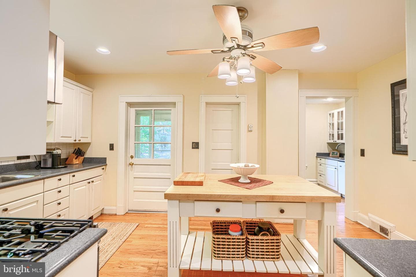 207 Hawthorne Road photo 37