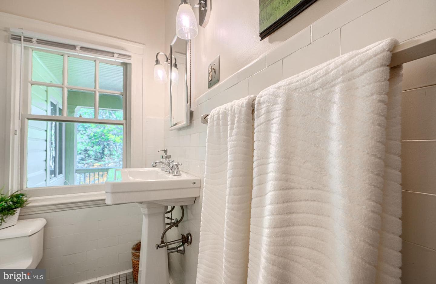 207 Hawthorne Road photo 63