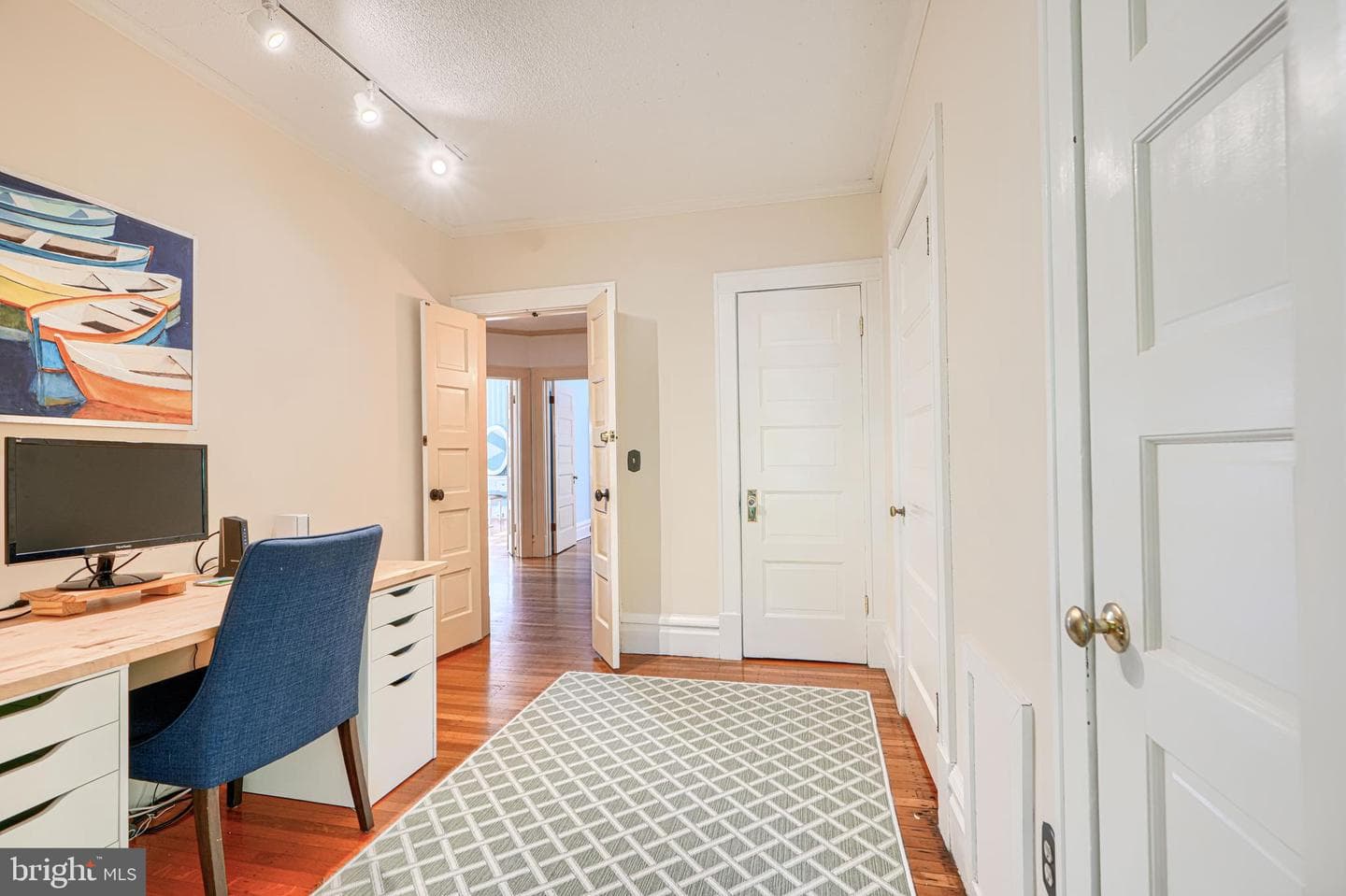 207 Hawthorne Road photo 69