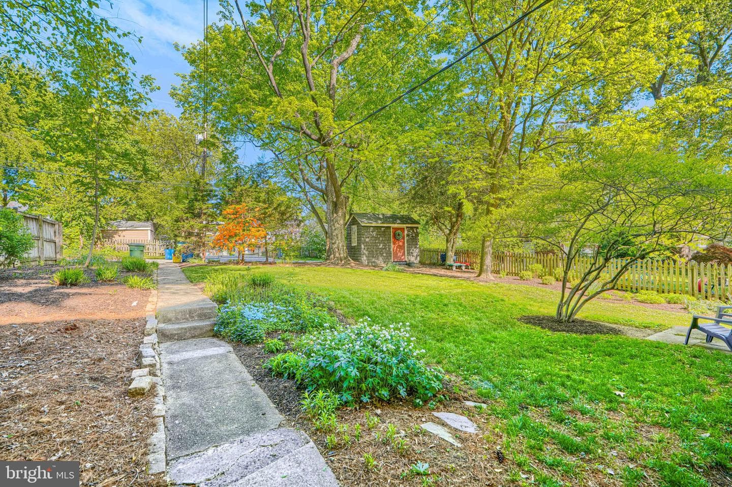 207 Hawthorne Road photo 93