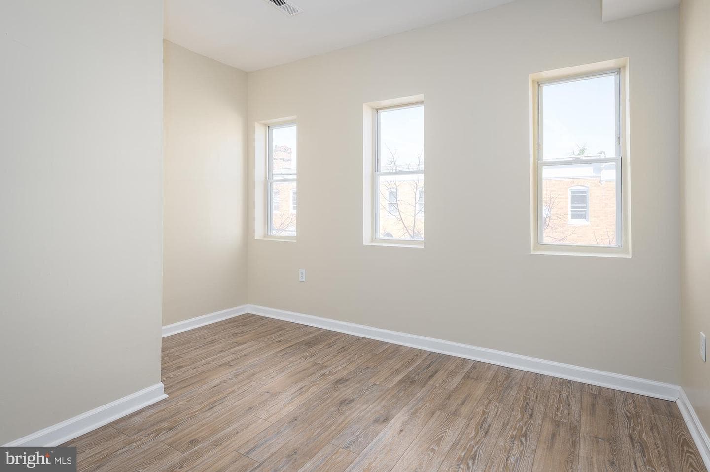 2444 Druid Hill Avenue photo 24