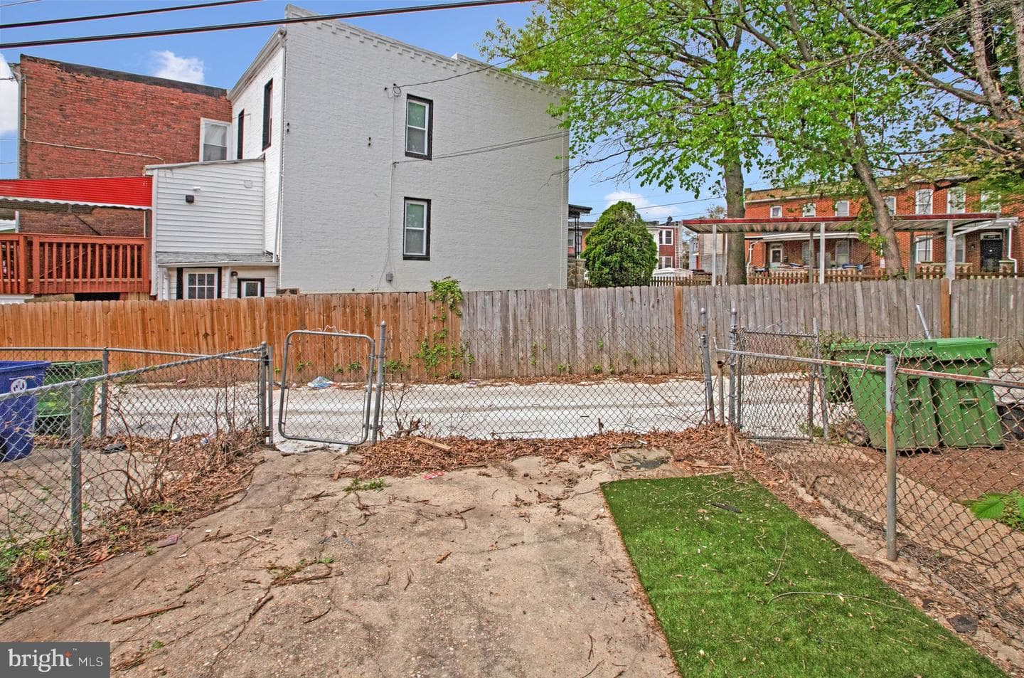 40 N Abington Avenue photo 10