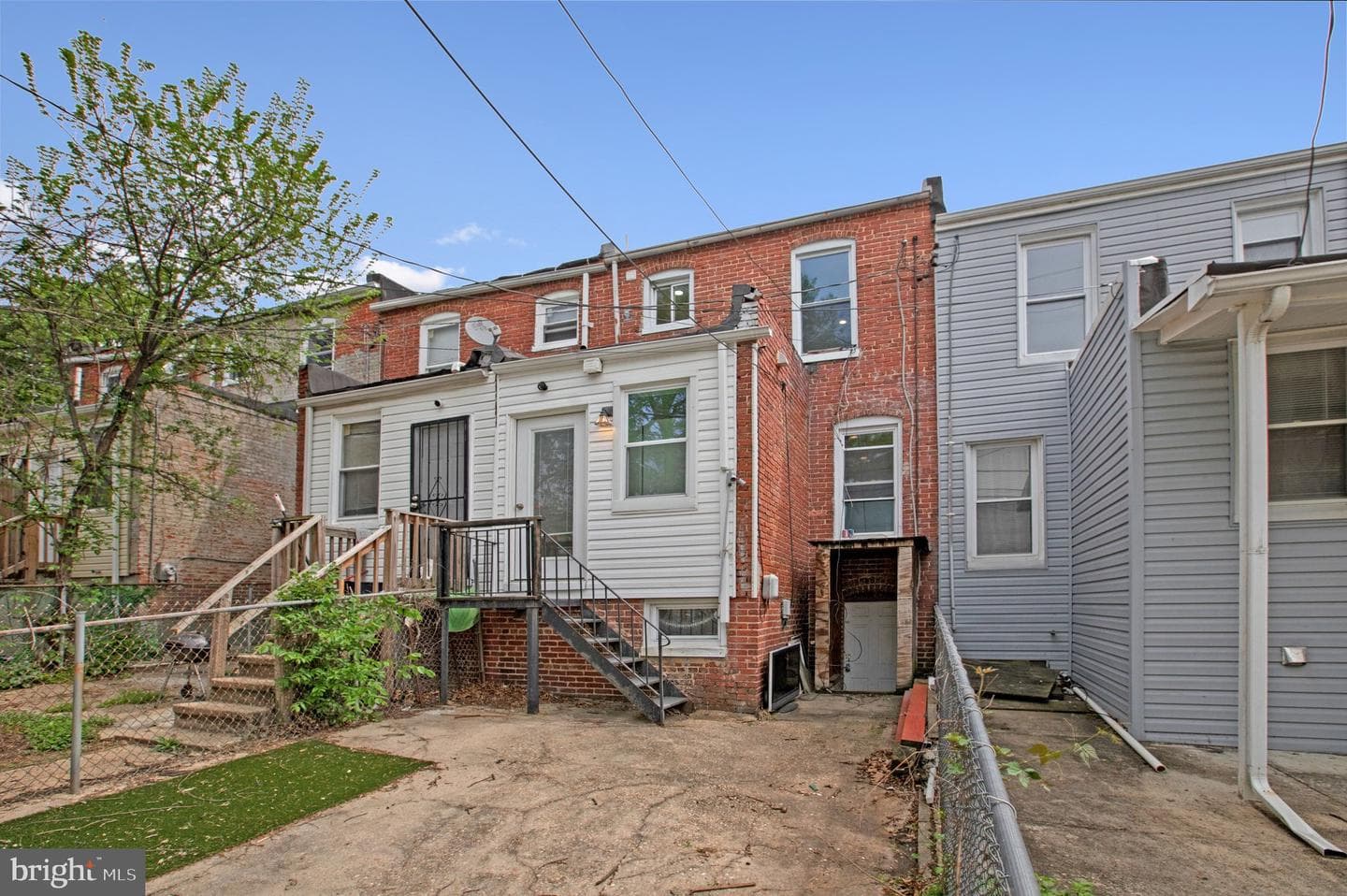 40 N Abington Avenue photo 8