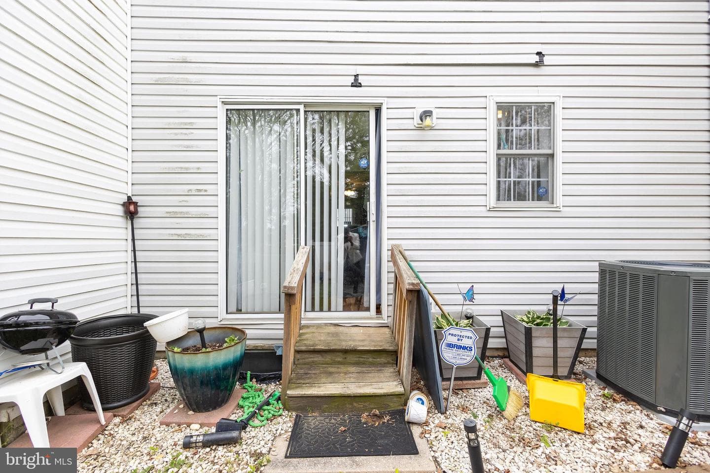 2847 Joseph Avenue photo 35