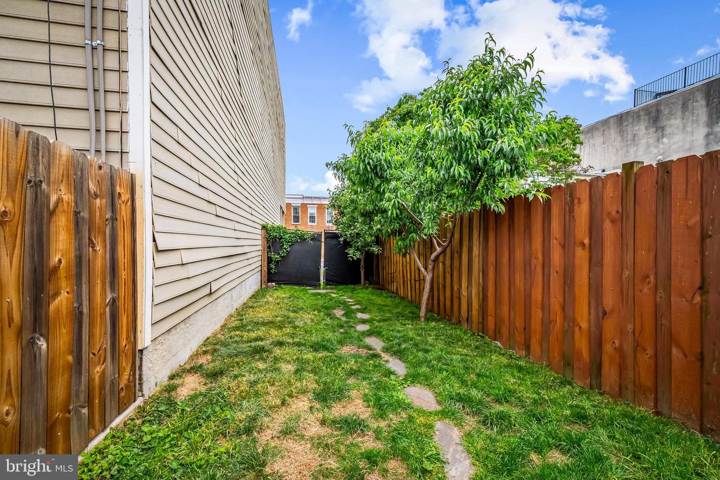 1435 Hull Street photo 29