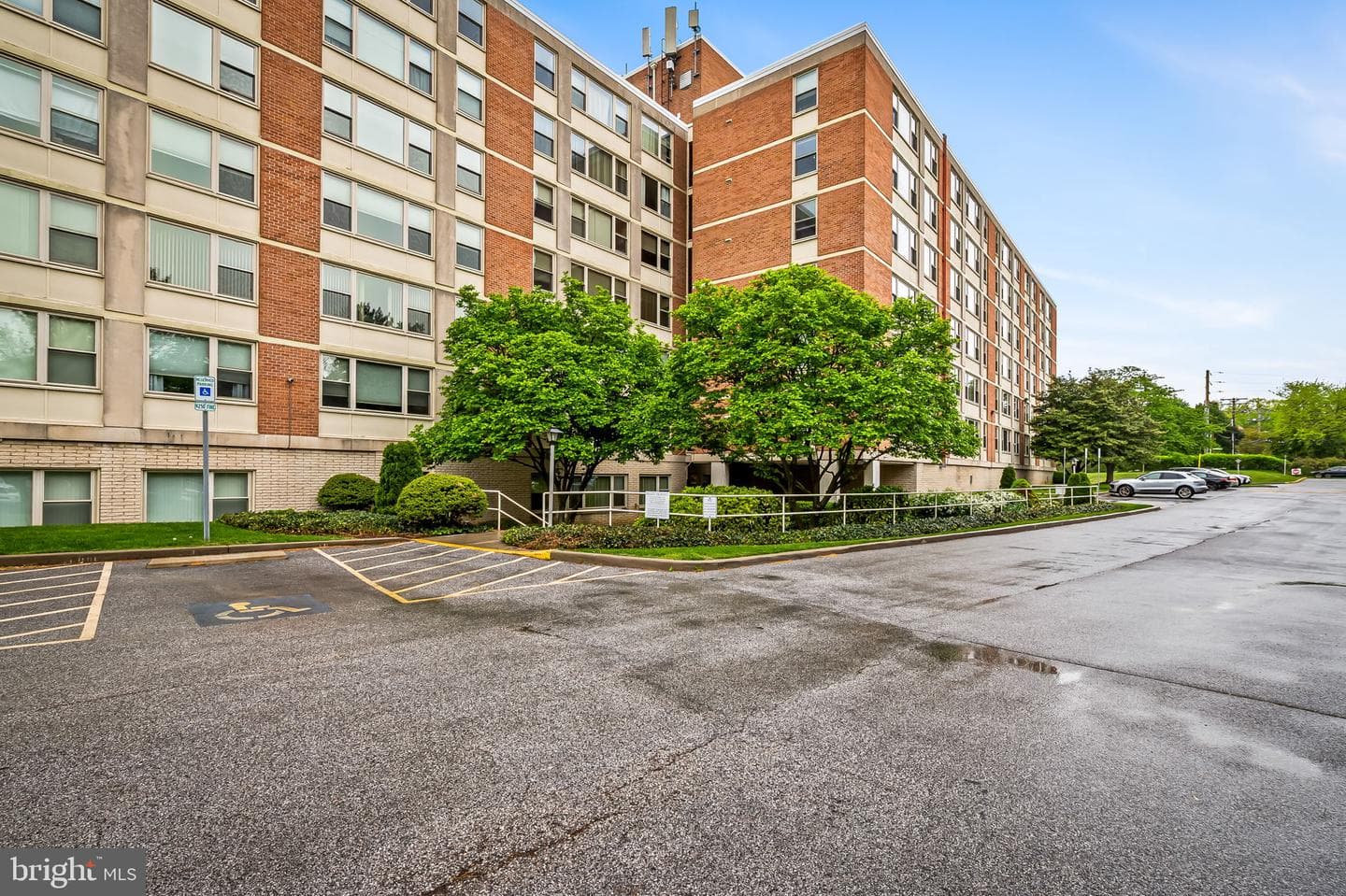 4401 Roland Avenue #110 photo 23