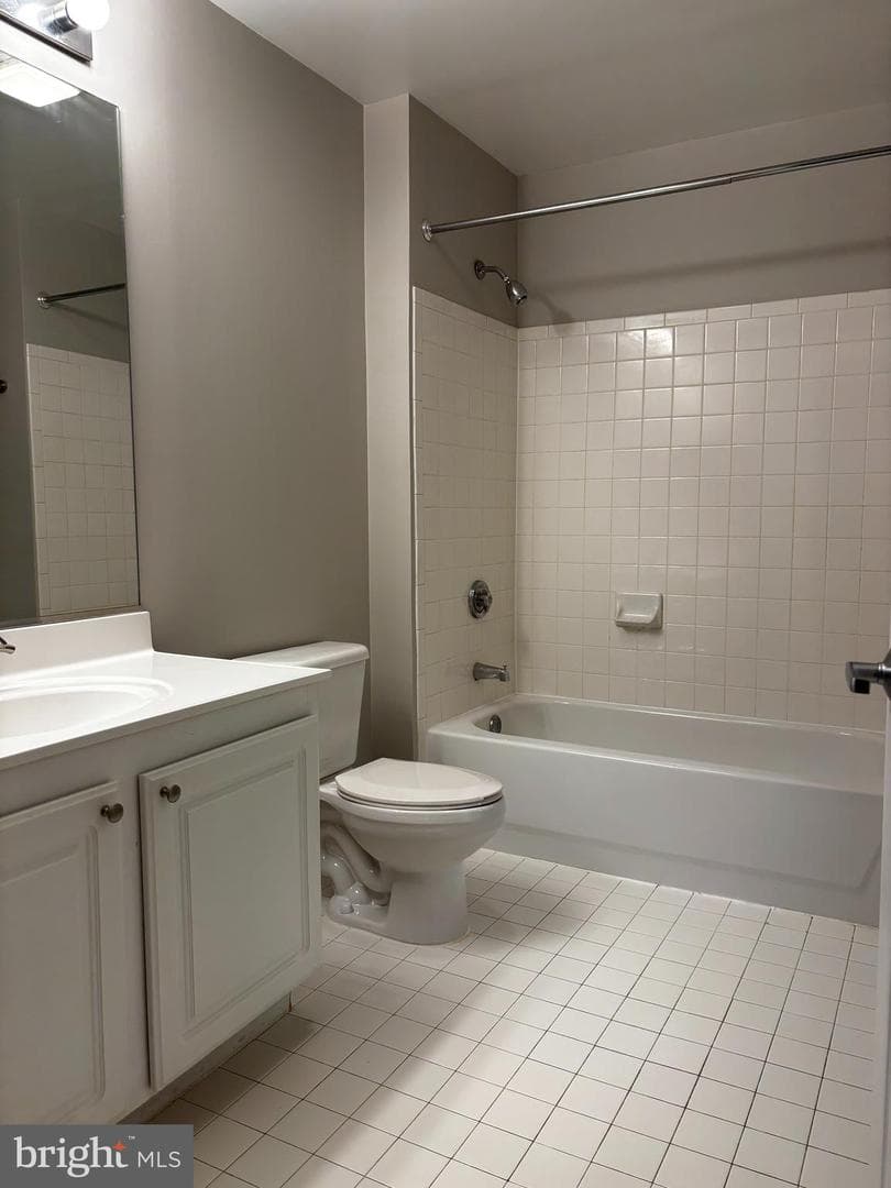 23 Pierside Drive #130 photo 13