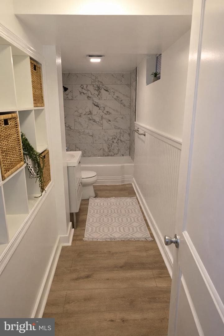 3219 Taylor Avenue photo 10