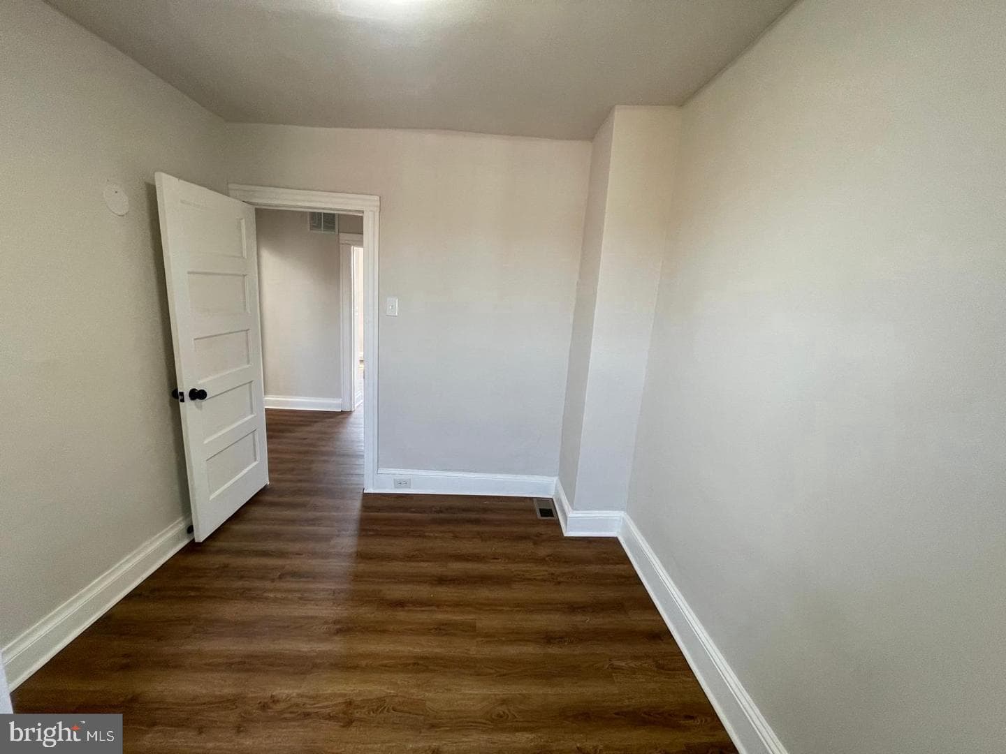 1216 Bonaparte Avenue photo 24