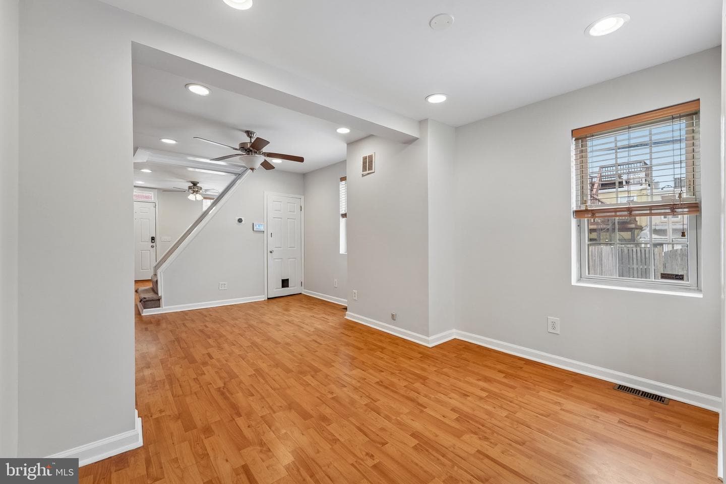 1620 Marshall Street photo 8