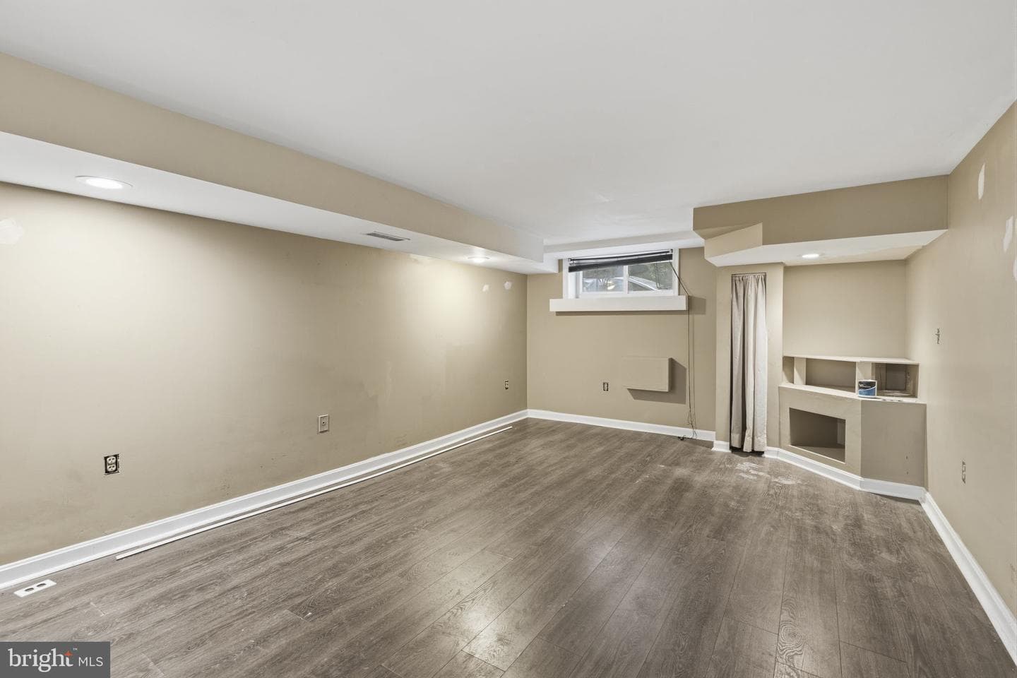 502 S East Avenue photo 16
