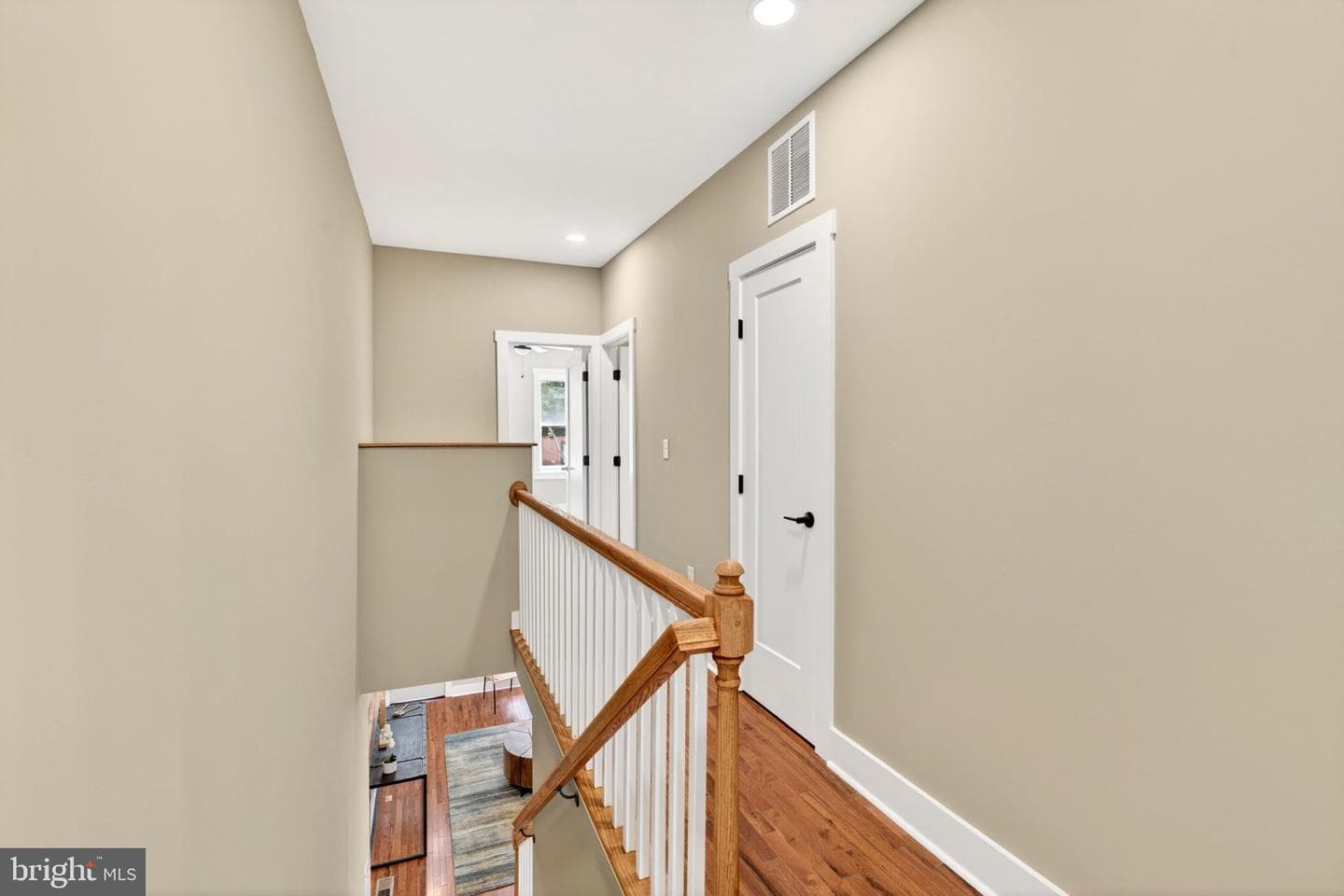 1342 Andre Street photo 35
