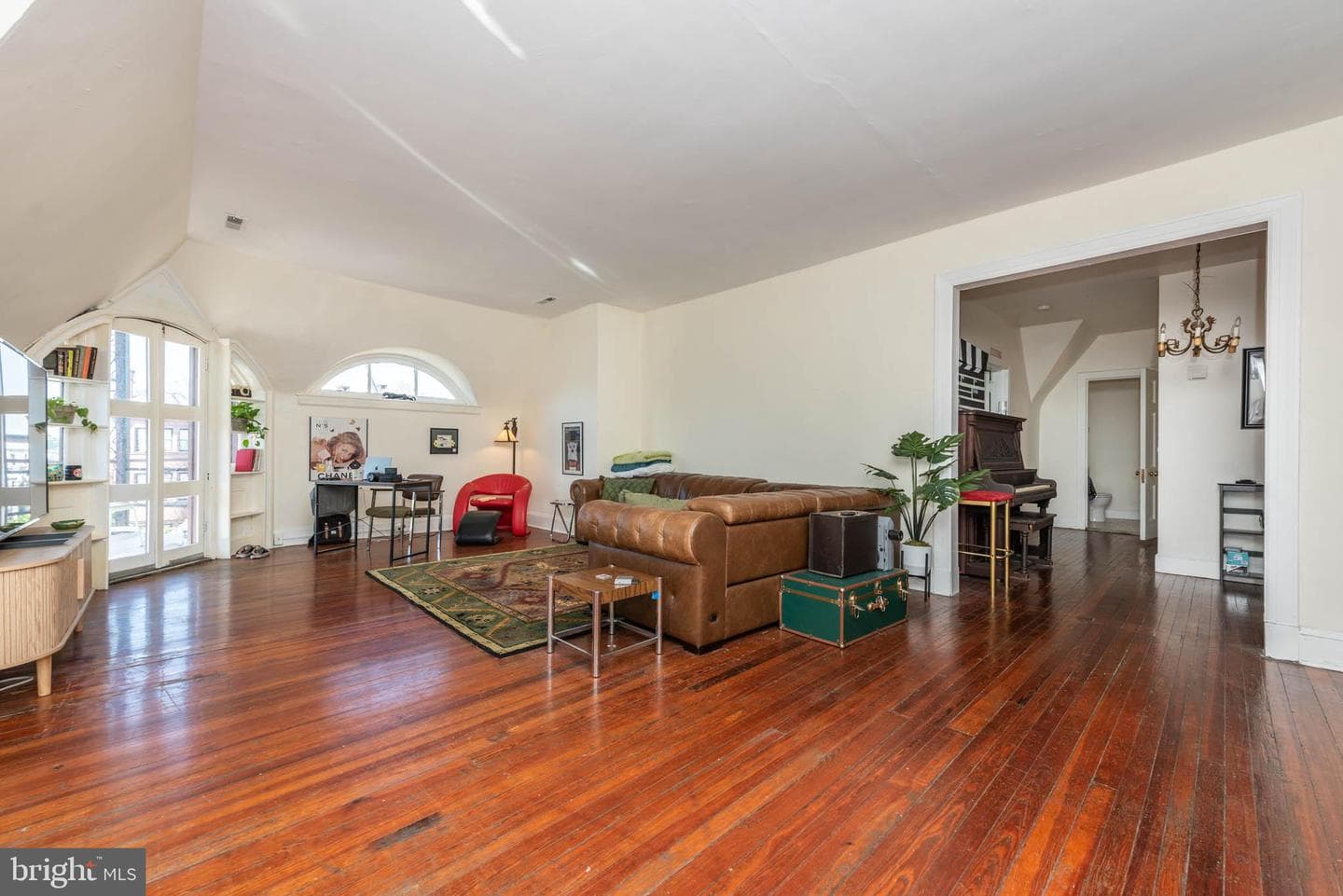 1801 Eutaw Place photo 38