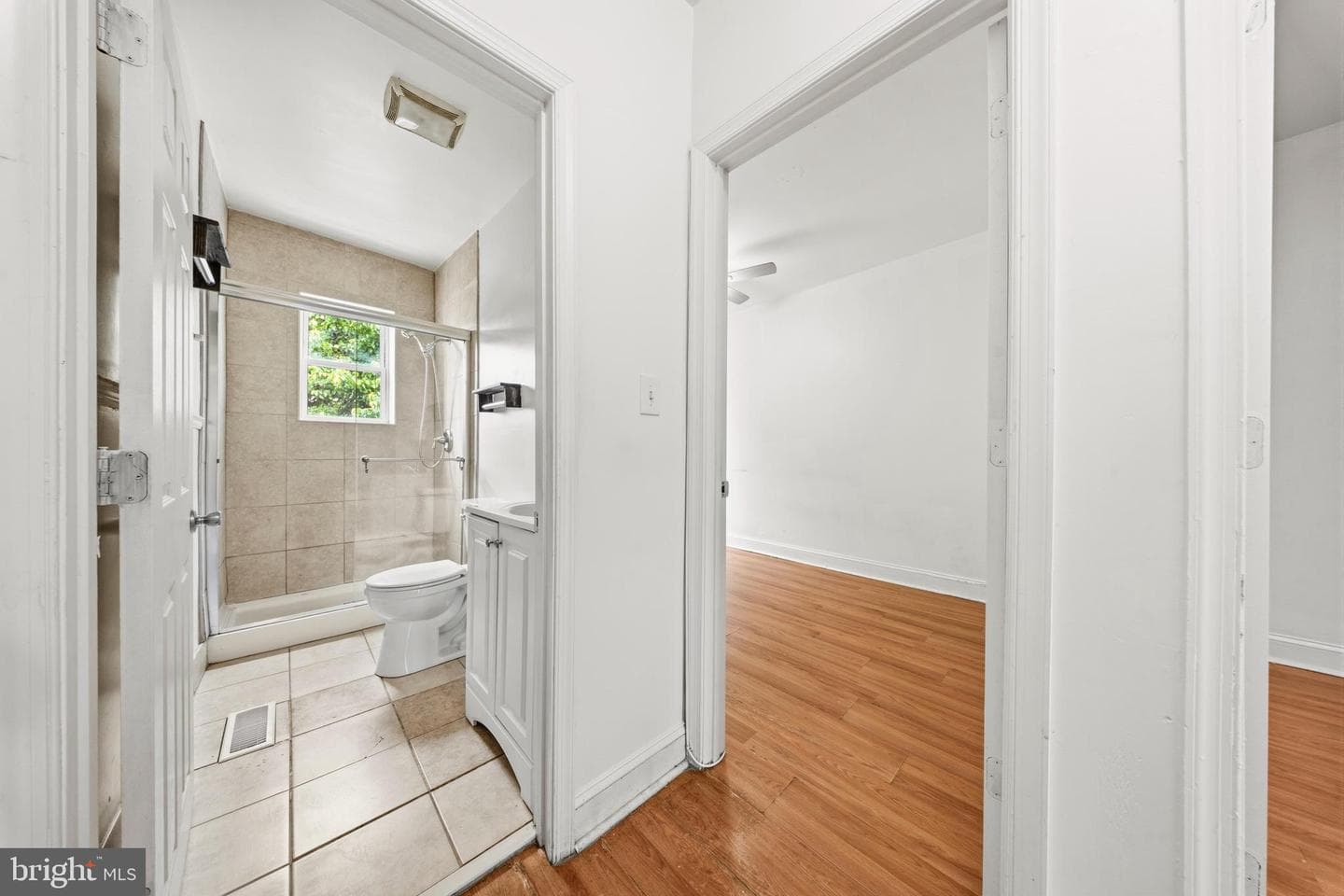 2516 W Pratt Street photo 13