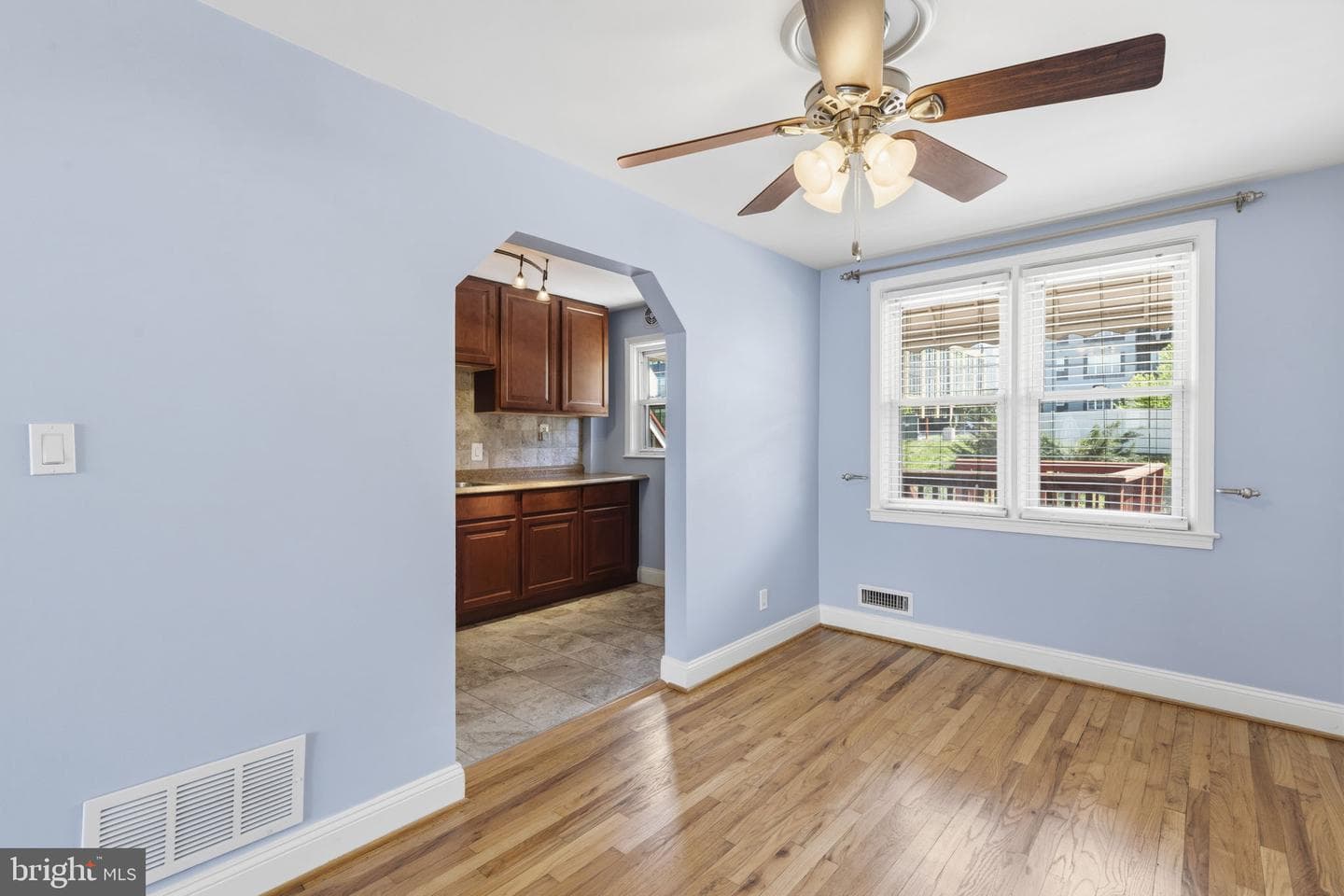 515 Umbra Street photo 4