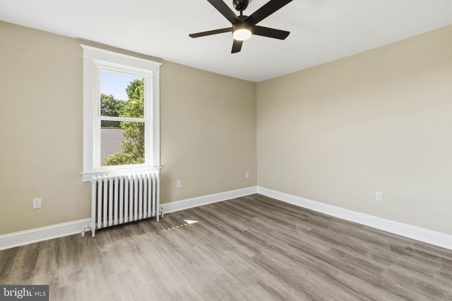3914 Pinewood Avenue photo 15