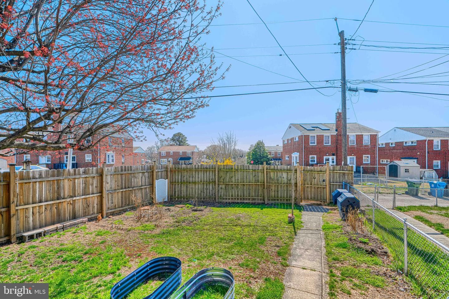 2119 Walshire Avenue photo 3