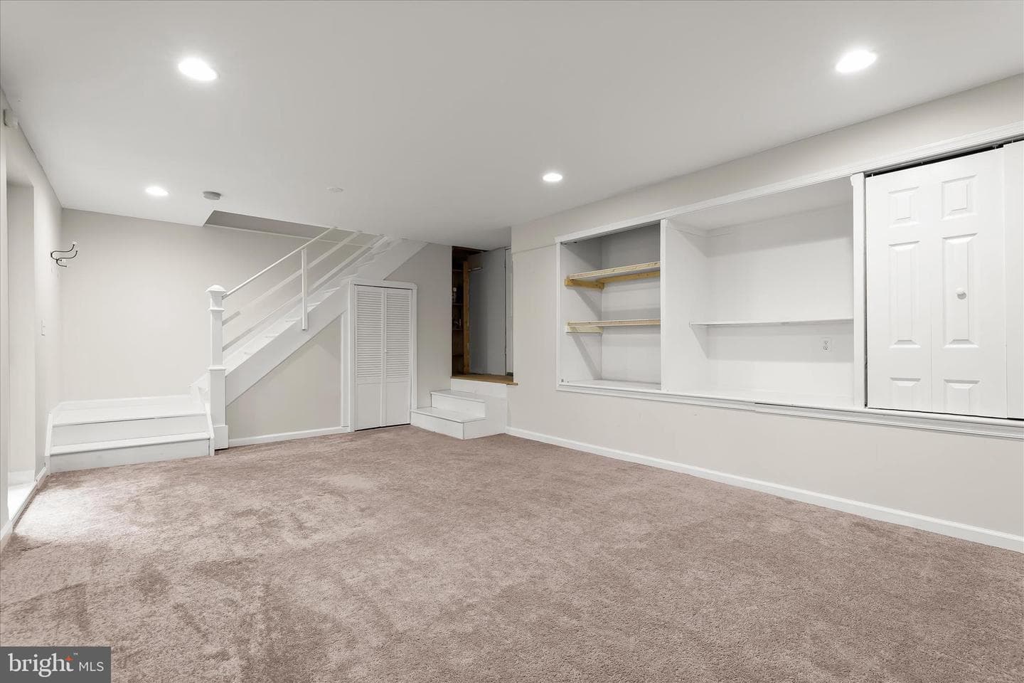 5708 Greenspring Avenue photo 31