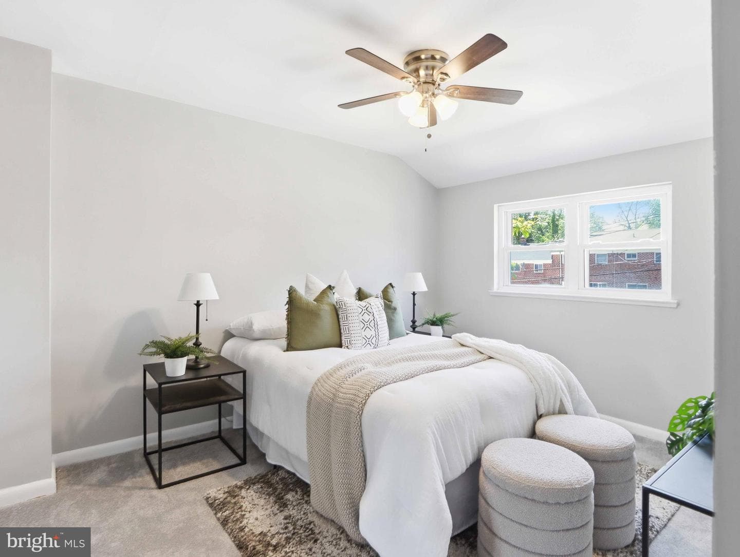 642 Queensgate Road photo 13