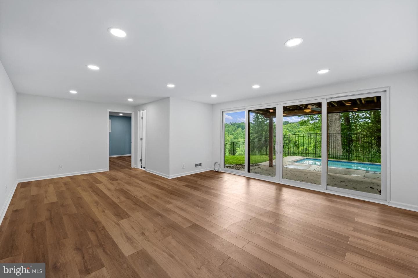 6004 Ivydene Terrace photo 23