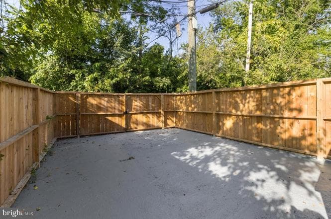 4701 Beaufort Avenue photo 18