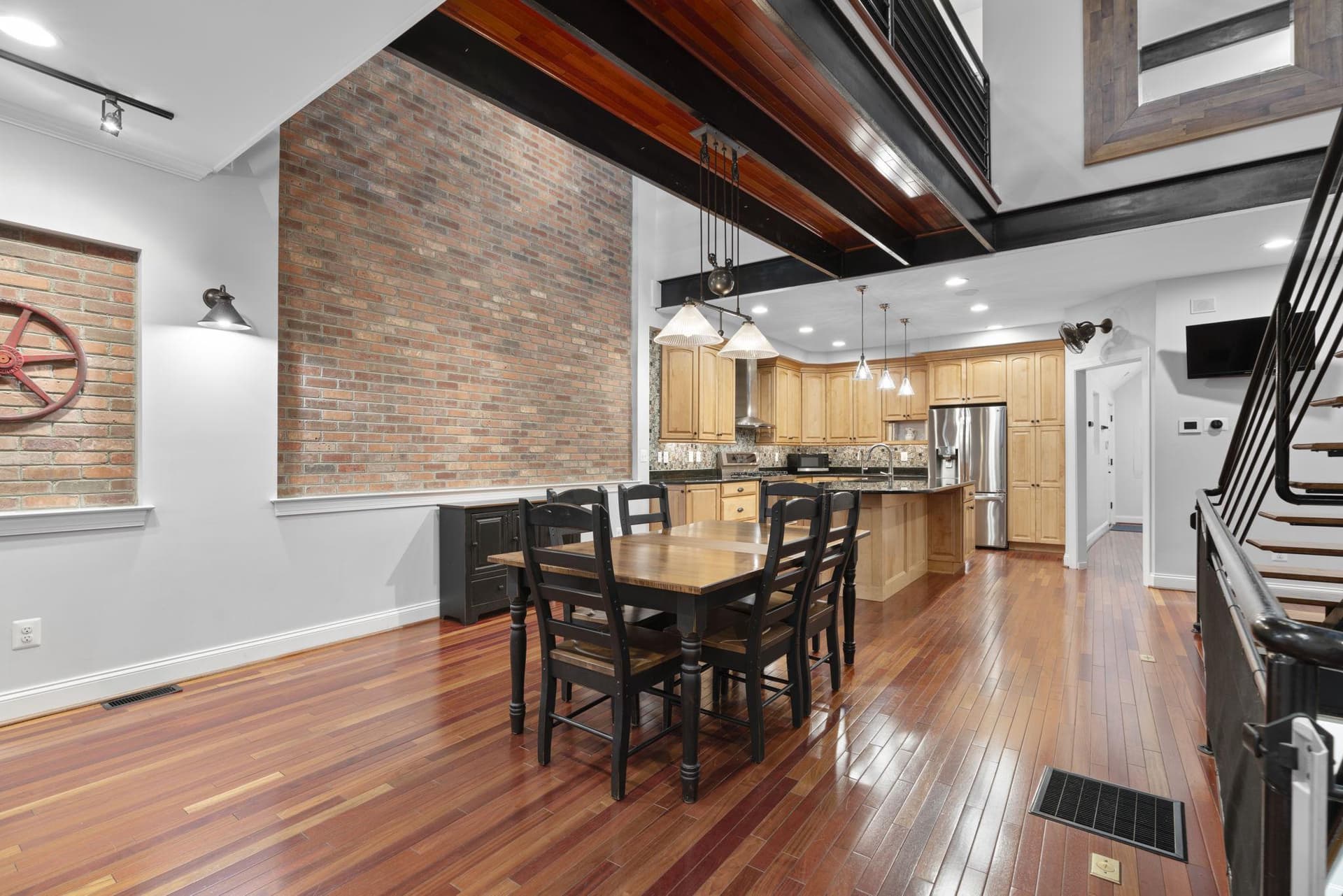 2916 Dillon Street photo 18