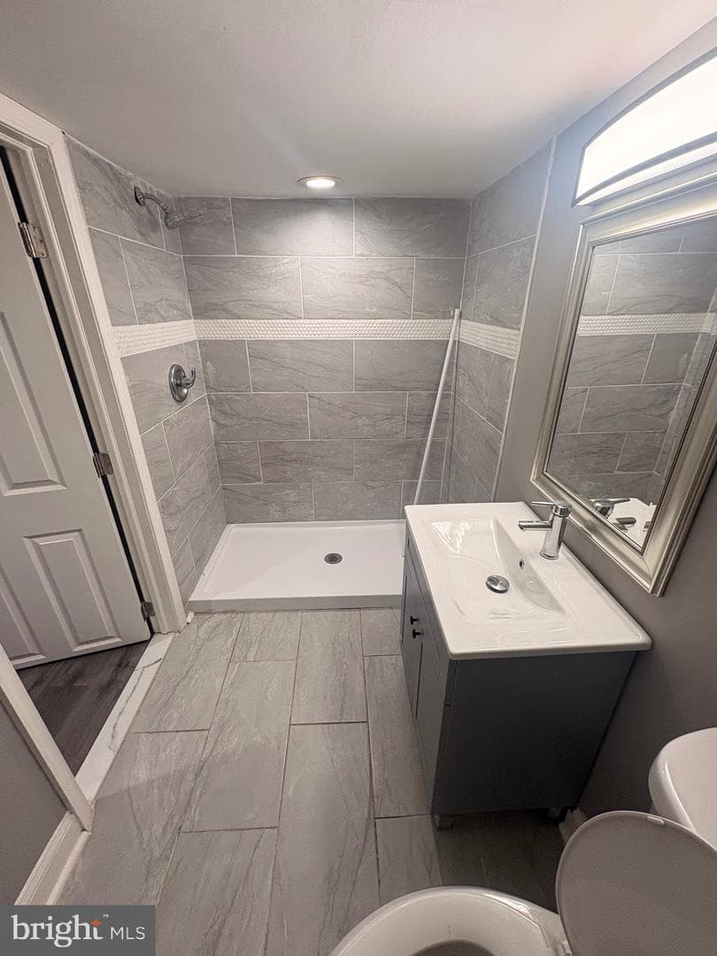 4436 Newport Avenue photo 22