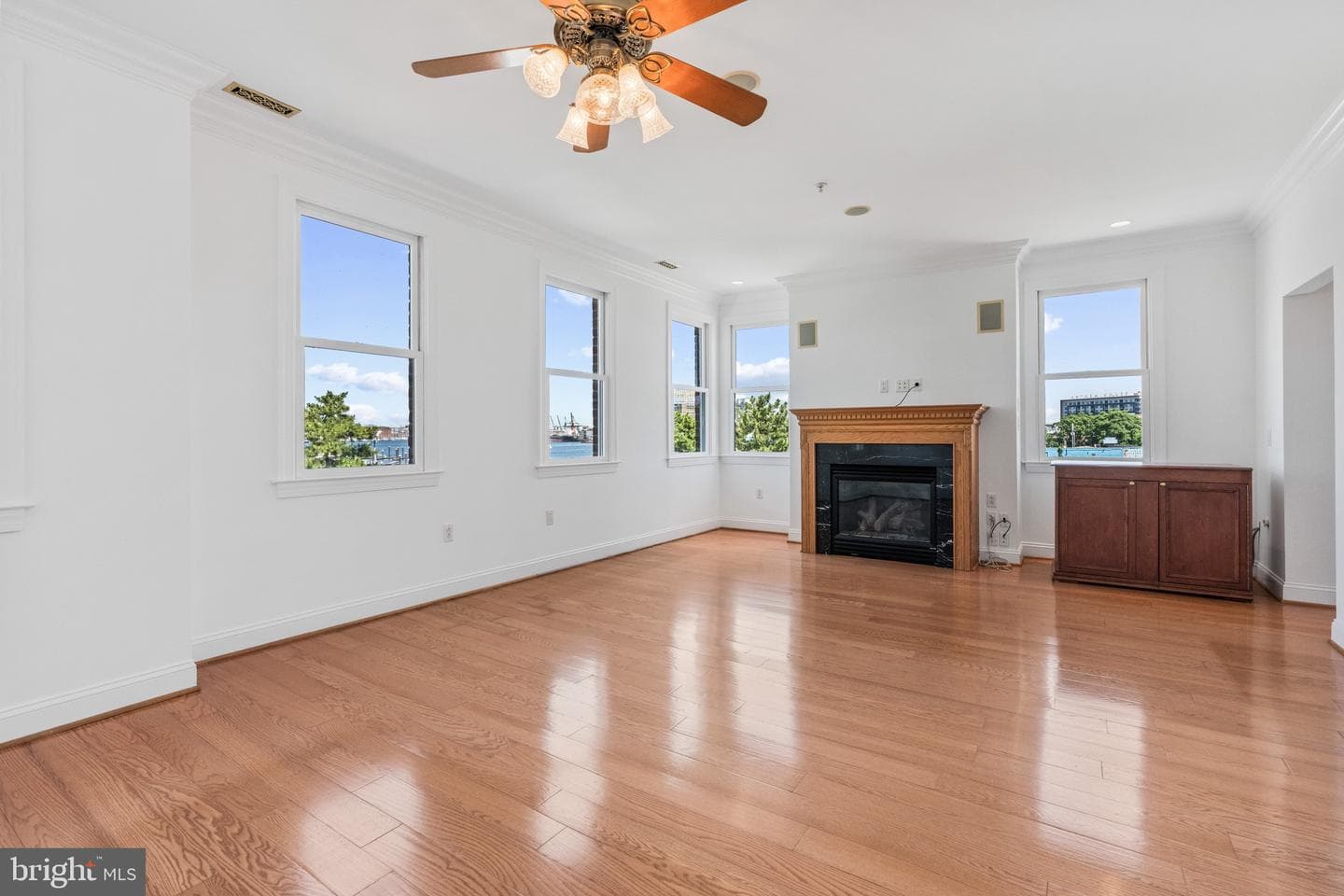 1294 Harbor Island Walk photo 39