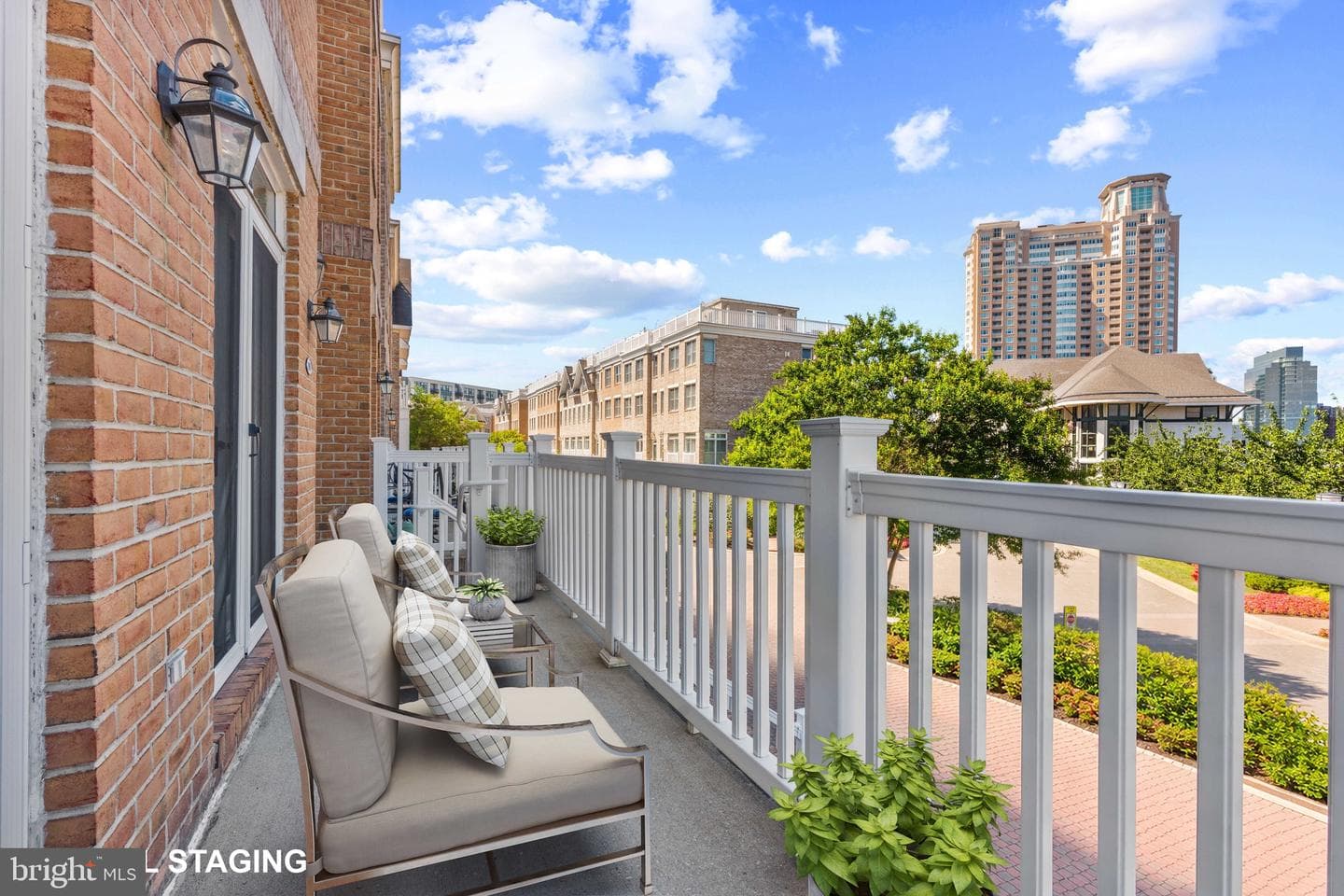1294 Harbor Island Walk photo 5