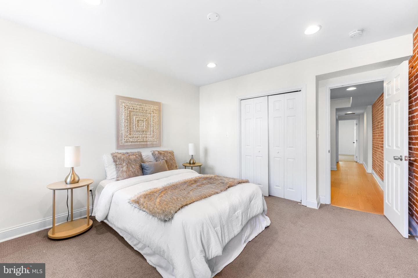 1617 Bank Street photo 24