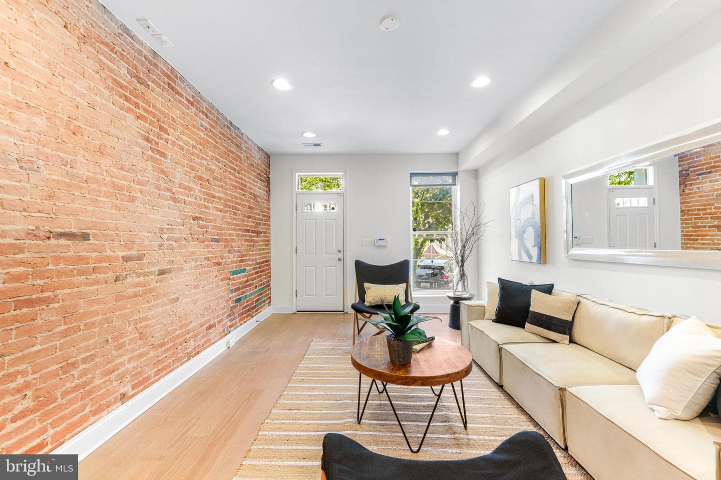 1617 Bank Street photo 7