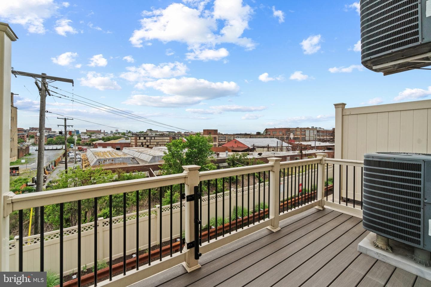 902 S Macon Street photo 29